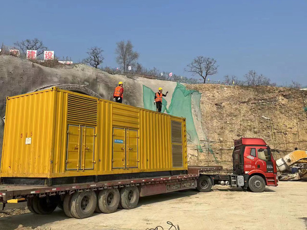 丰城发电机租赁如何根据测试结果判断机油泵的工作状态是否正常？