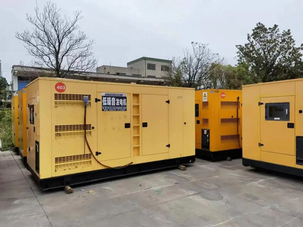 丰城干式空气滤清器和湿式空气滤清器有什么区别？