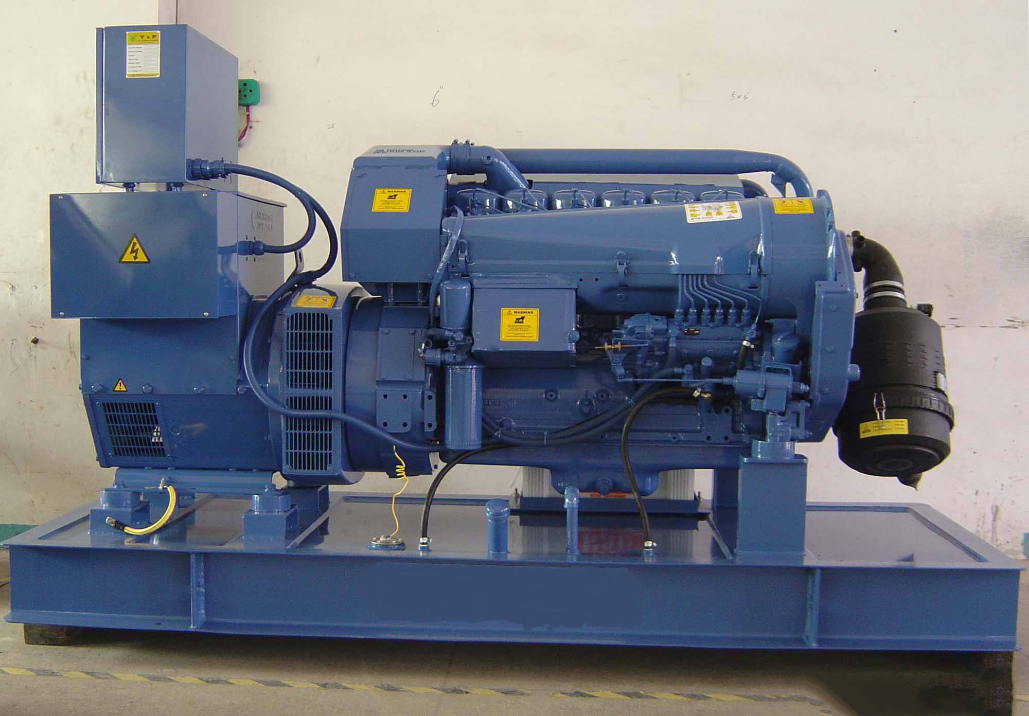 丰城汽油发电机组冬季启动前，电瓶需要做哪些检查和维护？